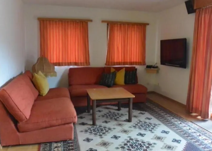 Apartamento Chesa Chalchera Suot By Interhome